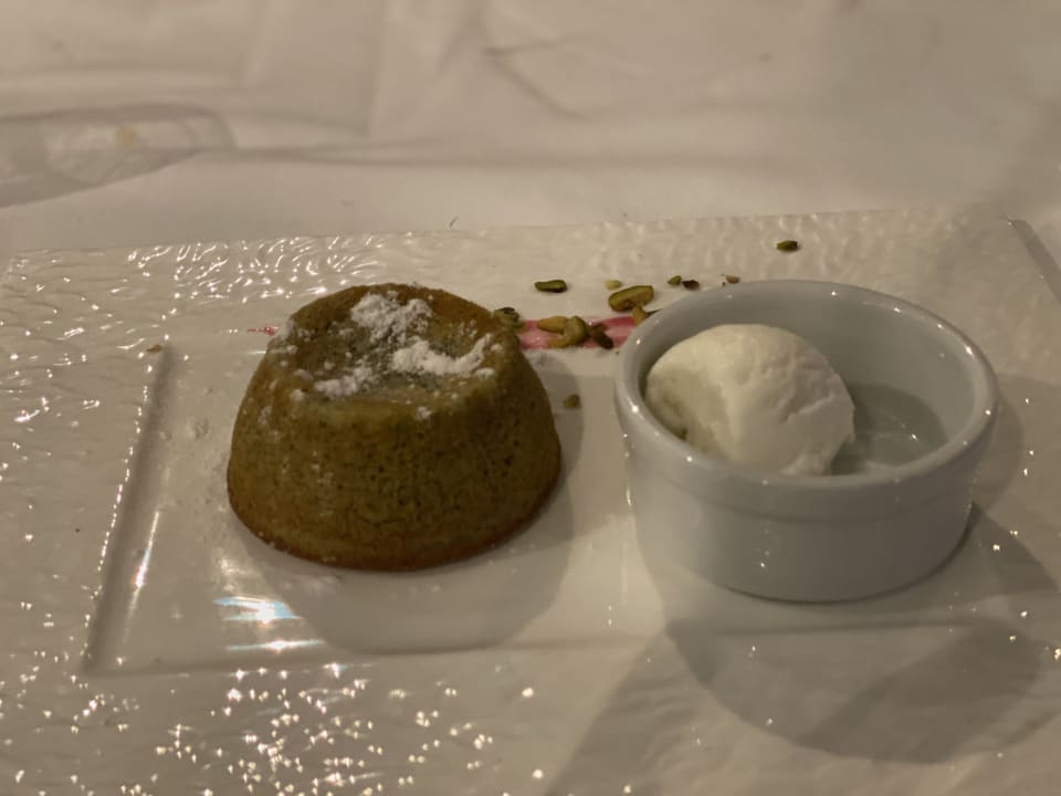 Gastro Xanadu Resort Hotel