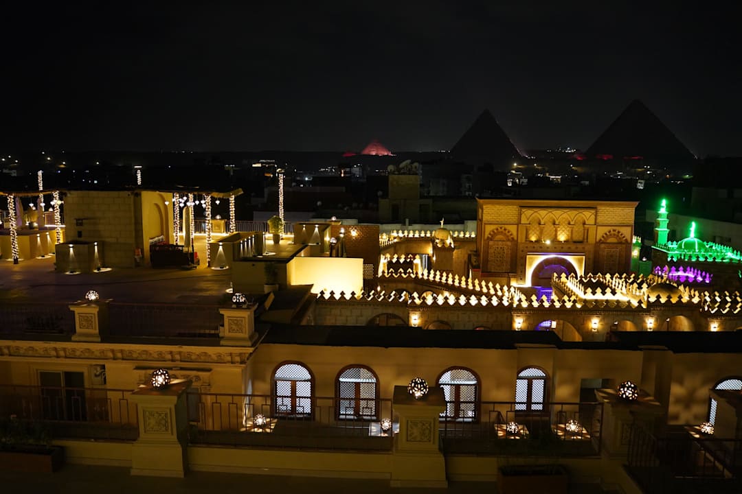 Außenansicht Pyramids Khan Hotel