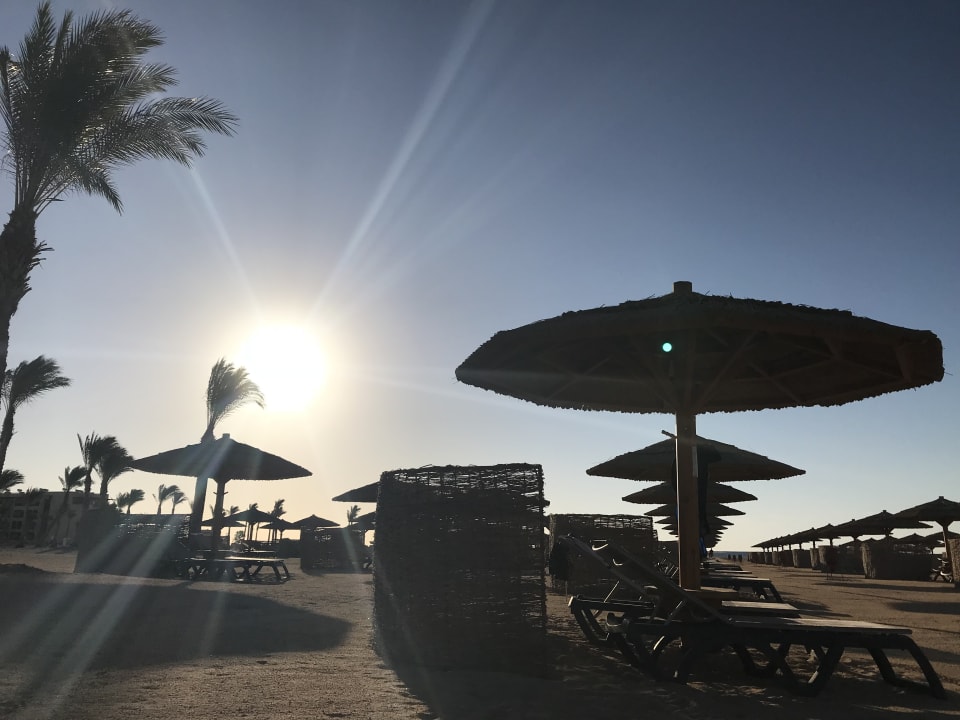 Sonnenaufgang ROBINSON SOMA BAY