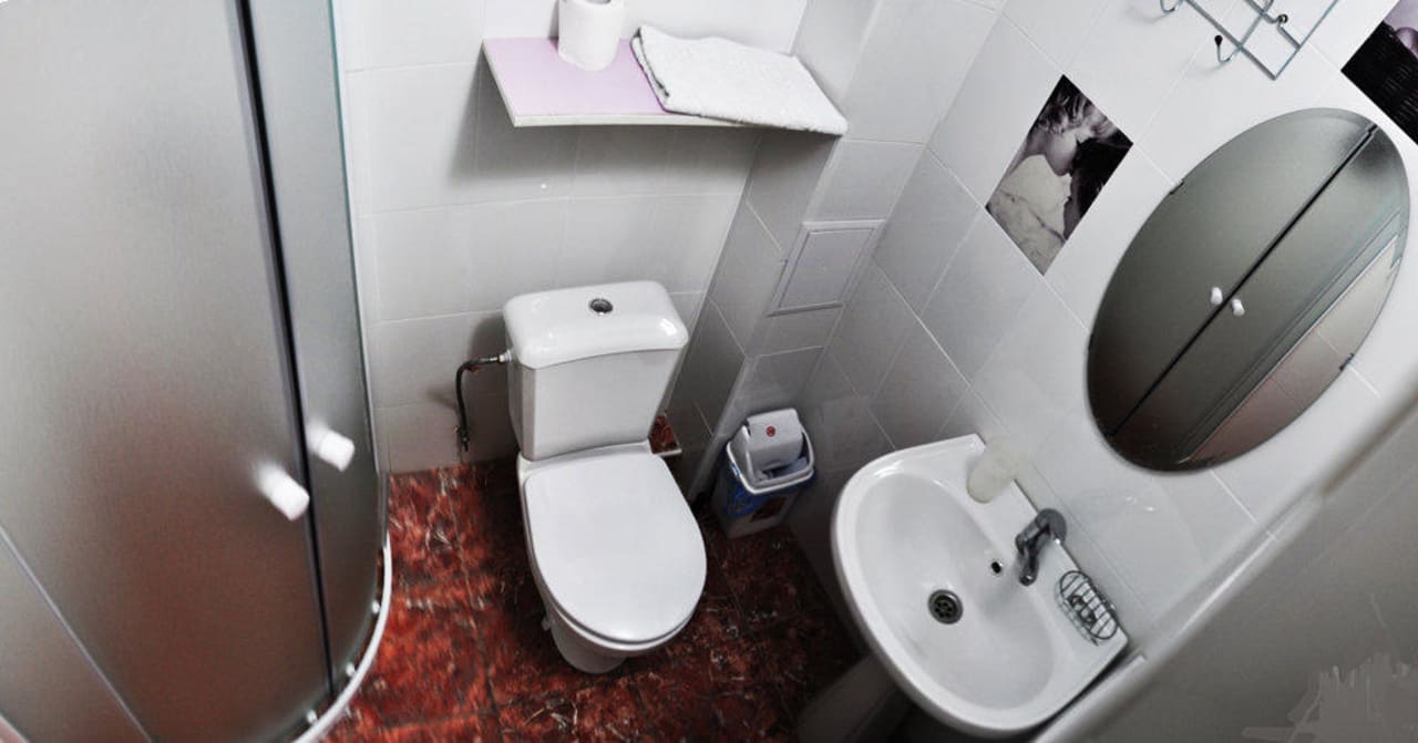 ванная комната в номере Hotel Chloe / Отель Хлоя