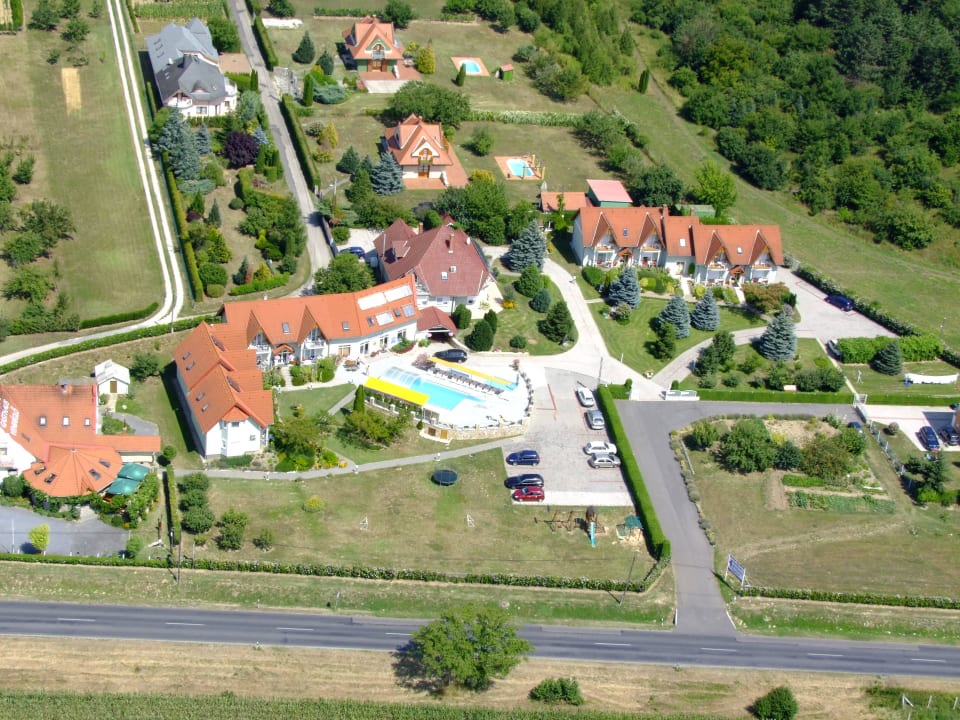 Gesamtanlage der Pension Andrea Pension