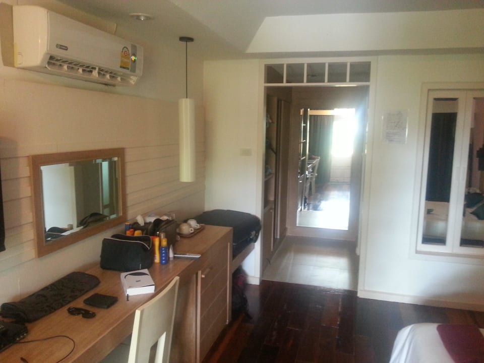 Zimmer Hotel Nakara Long Beach Resort