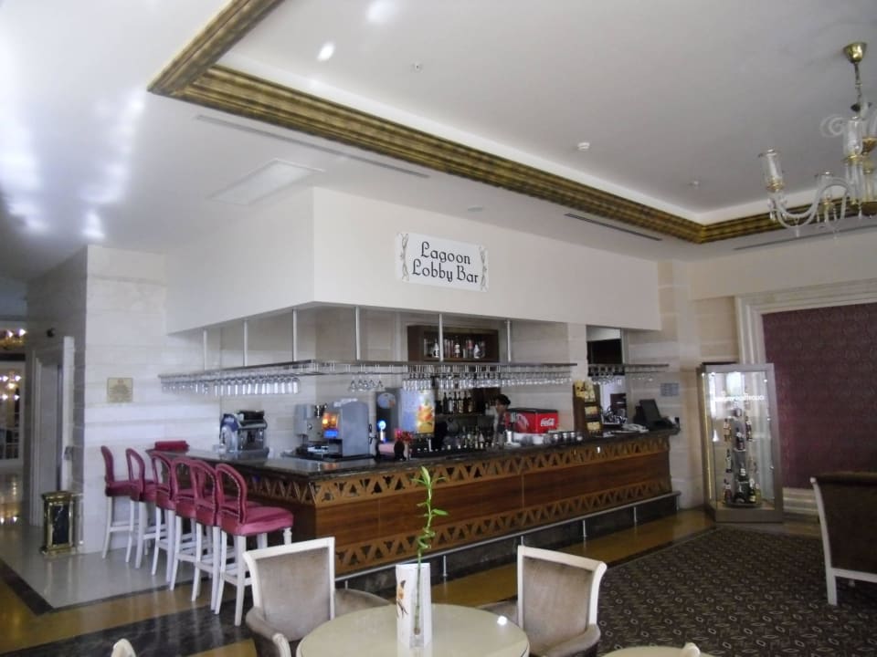 Untere Lobby Bar Diamond Excellence Resort & Spa