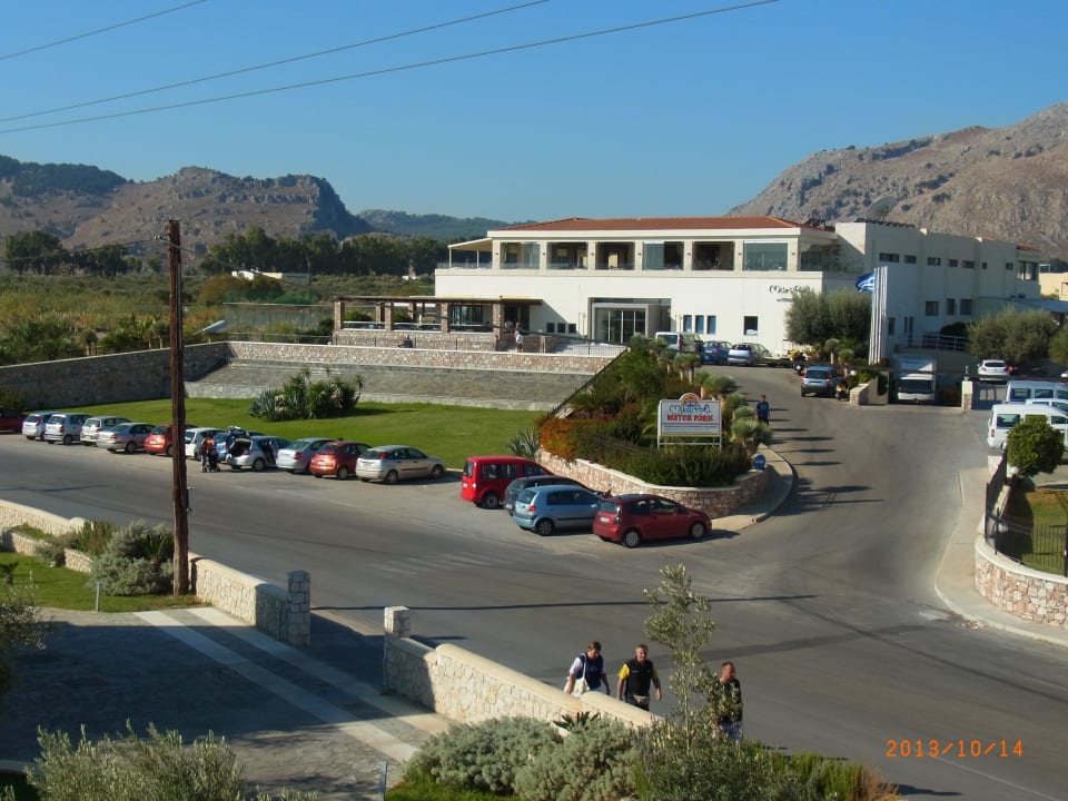 Blick von den Sea Sides Suites auf das Hotel Atlantica Mikri Poli Rhodes