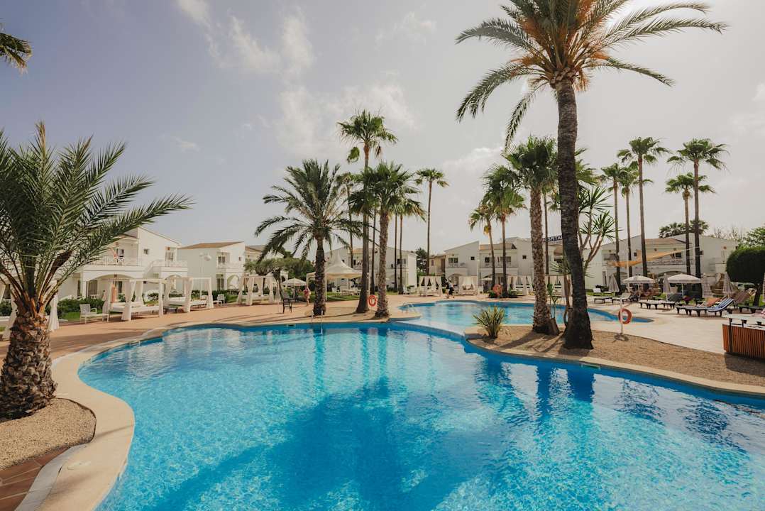 Pool Garden Saladina