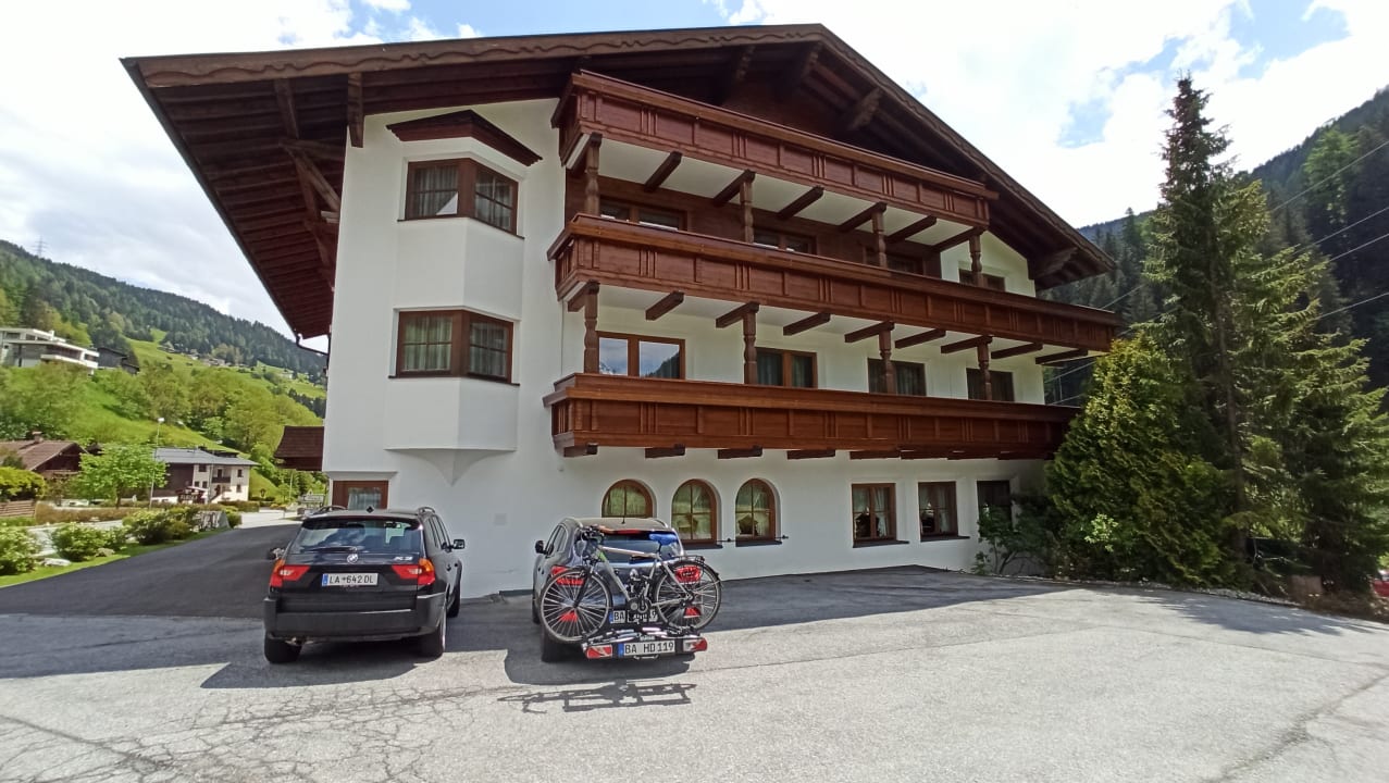 Außenansicht Hotel Troschana