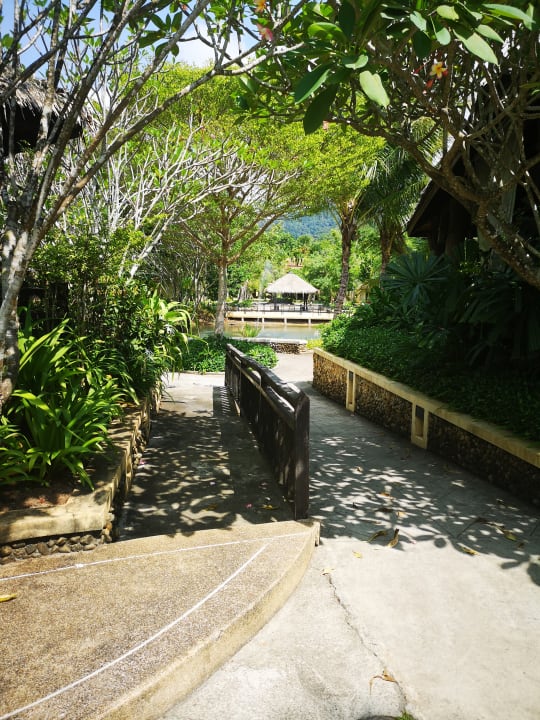 Gartenanlage Centara Koh Chang Tropicana Resort