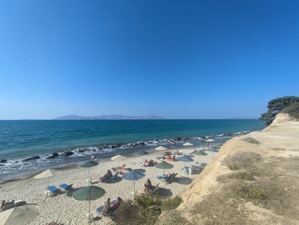 Strand Hotel Kouros Palace