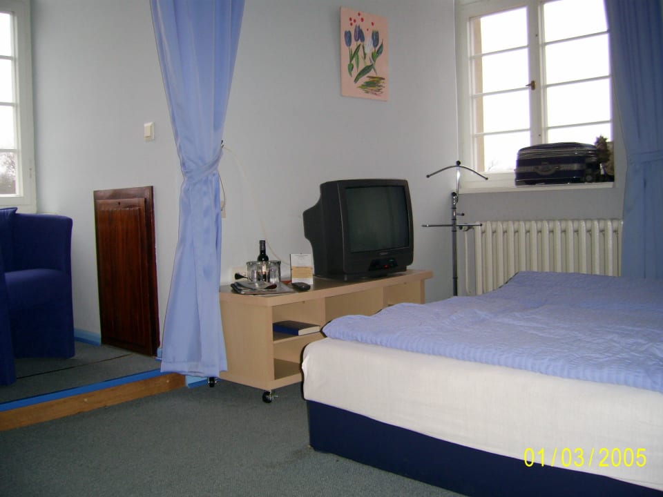 Sicht von der Tür zum Fenster Schloß Vietgest