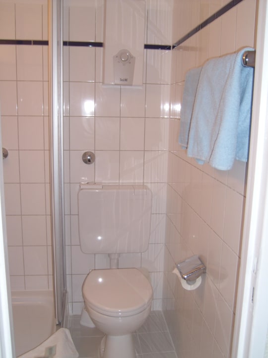 Saniertes Badezimmer Hotel Columbia