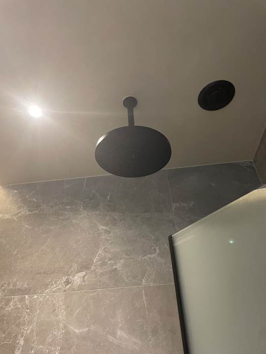 Zimmer Portes Theros