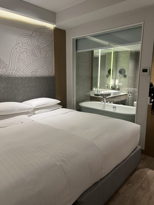 Zimmer Phuket Marriott Resort & Spa Merlin Beach