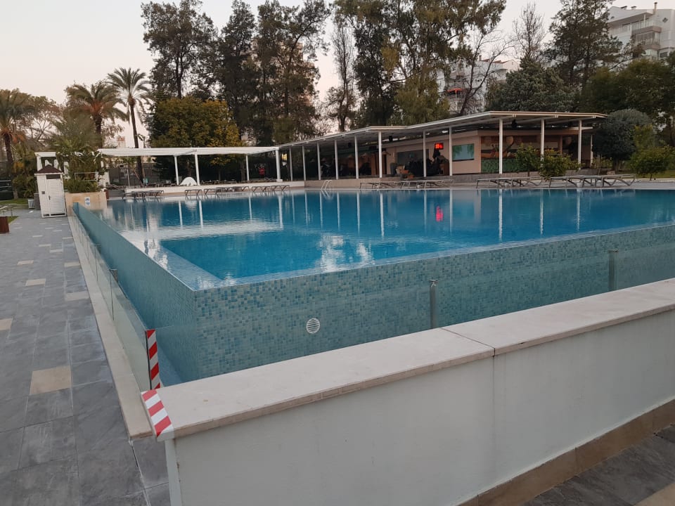 Pool Akra Antalya