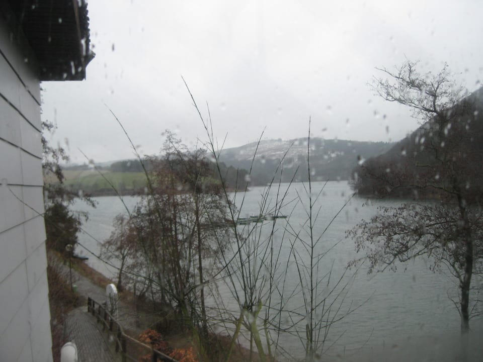Aus der Schwimmhalle Göbel's Seehotel Diemelsee