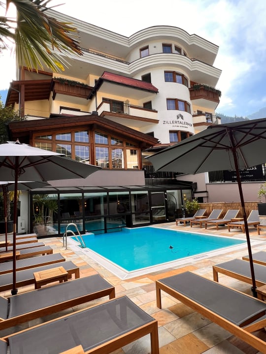 Pool Alpine Hideaway ZILLERTALERHOF