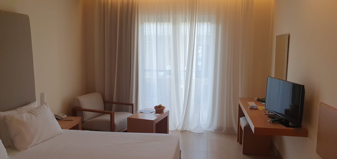 Zimmer Lindos Mare, Seaside Hotel