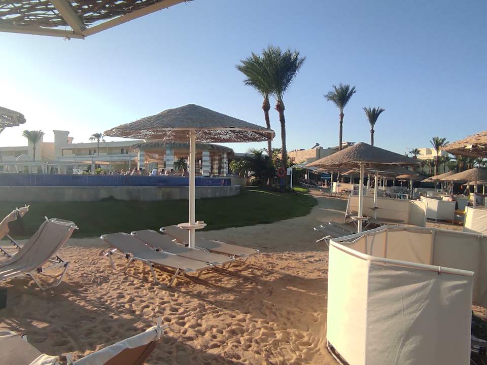 Pool JAZ Elite Casa del Mar Beach