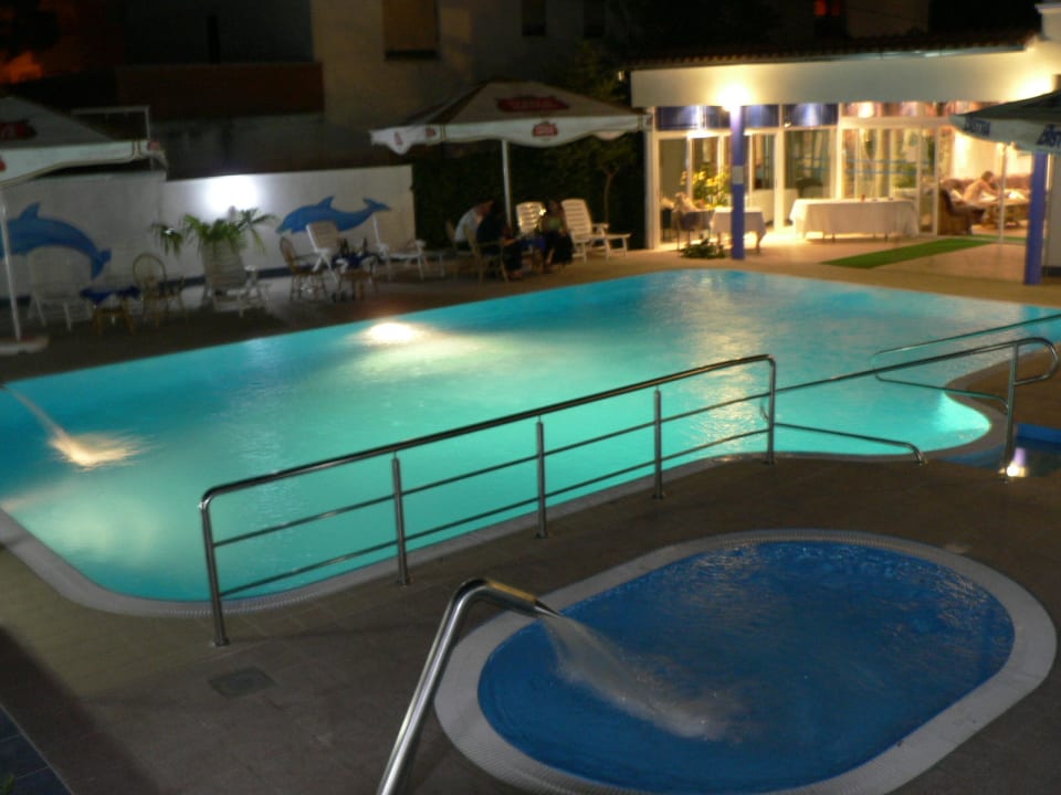Swimming pool Hotel Orion