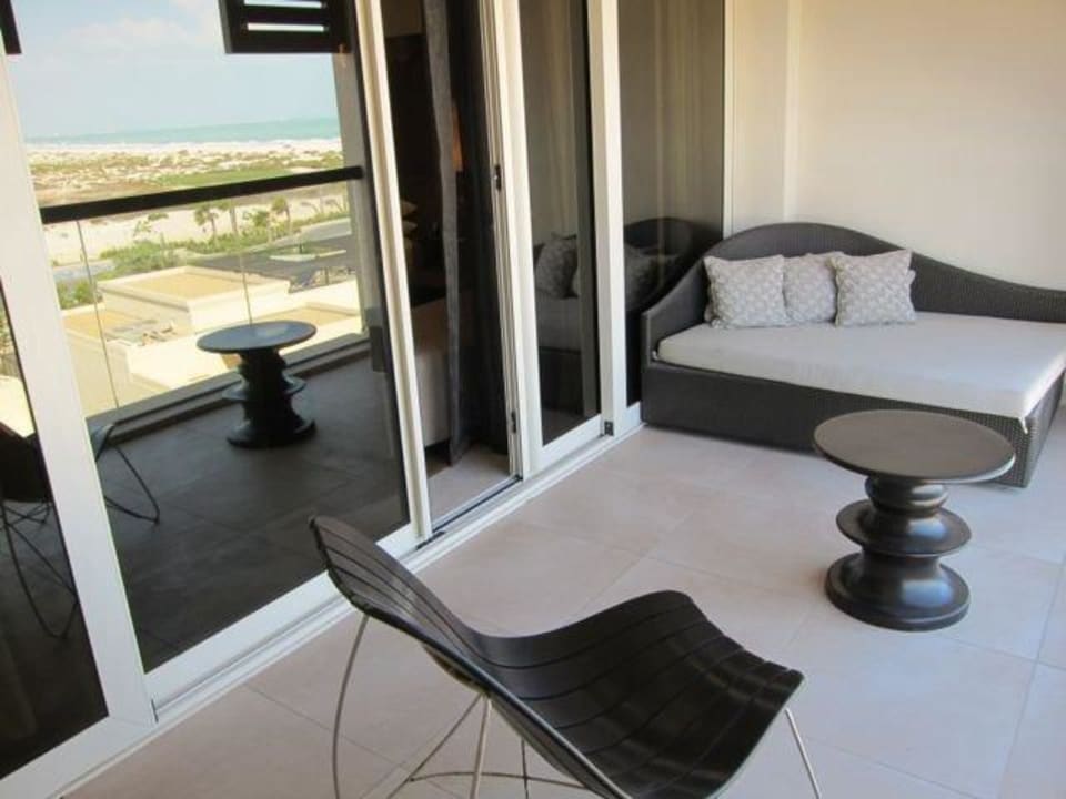 Balkon Park Hyatt Abu Dhabi Hotel and Villas