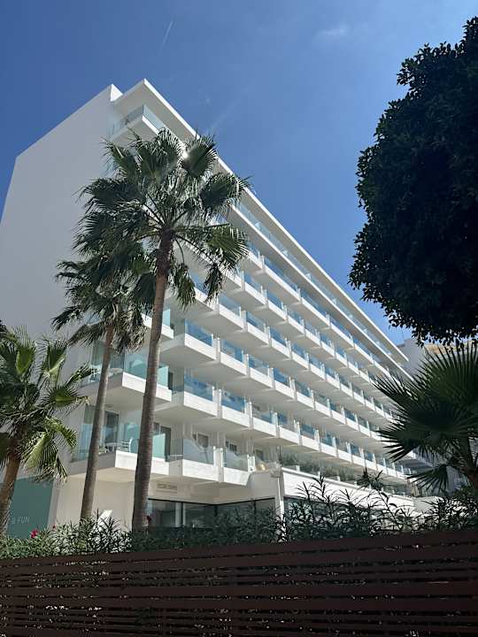 Außenansicht Iberostar Waves Bahia de Palma