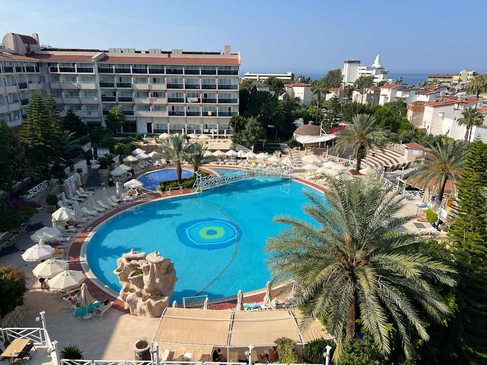 Pool Seaden Corolla Hotel