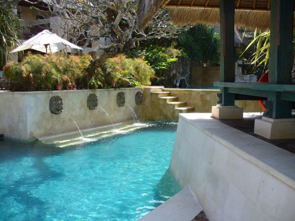 Club Pool Puri Santrian