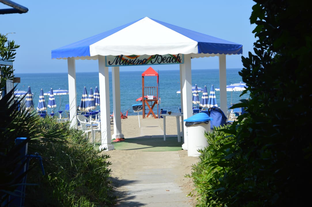 Strand Hotel Marina Club