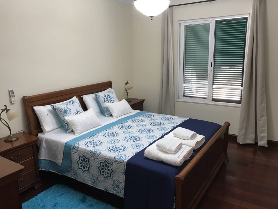 Zimmer Ajuda Charming Apartment