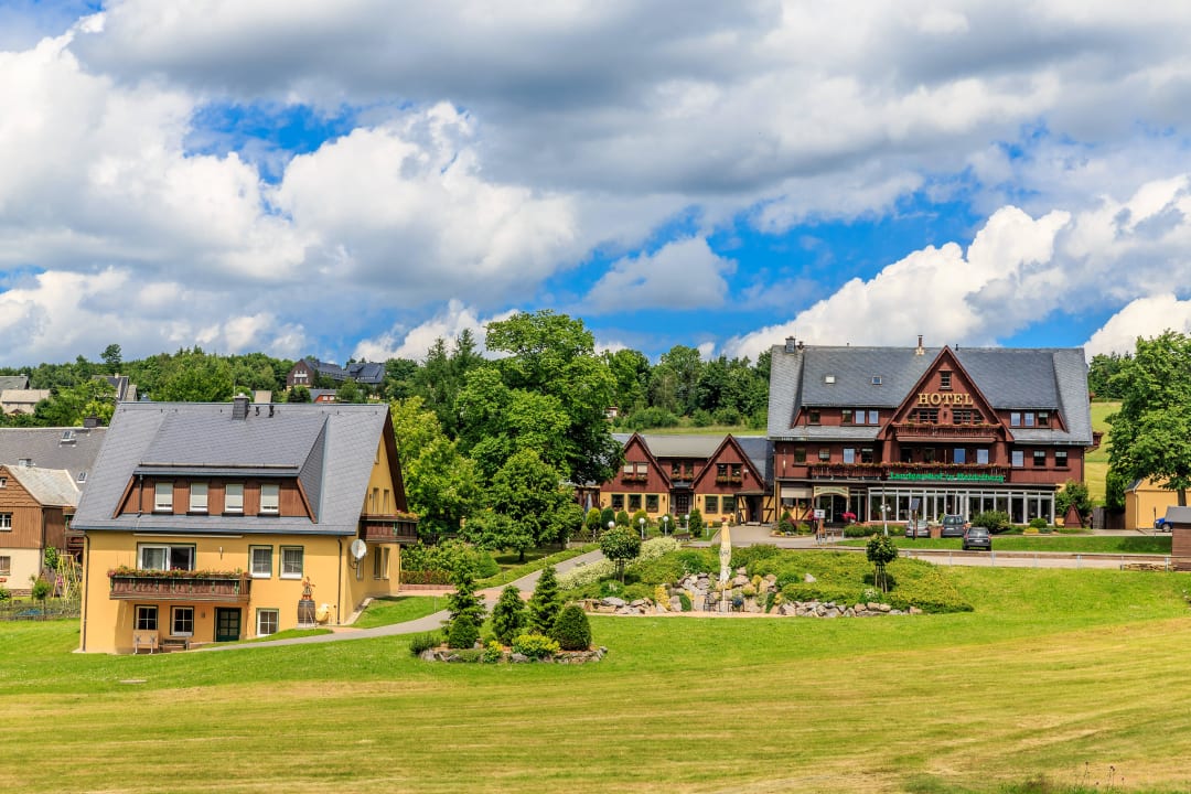 Außenbild Süd Hotel Landgasthof zu Heidelberg