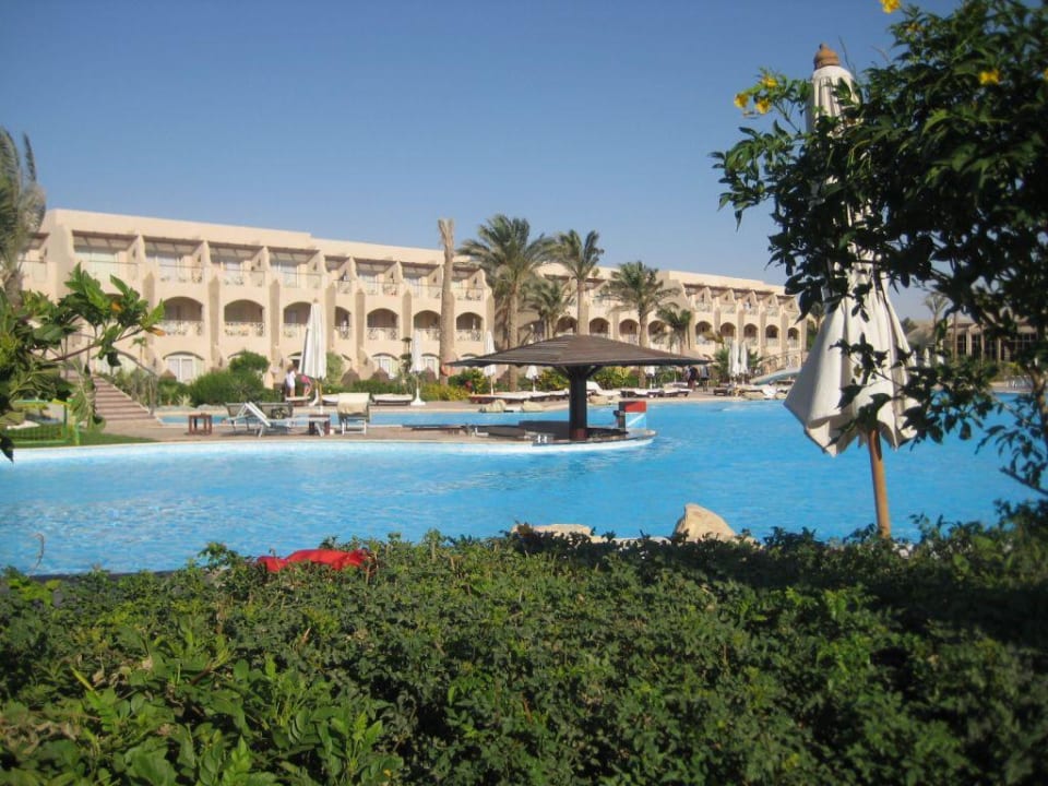 Hotelanlage mit Pool Prima Life Makadi Resort