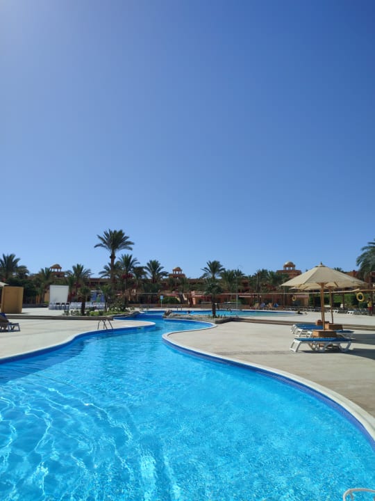 Pool Malikia Resort Abu Dabbab