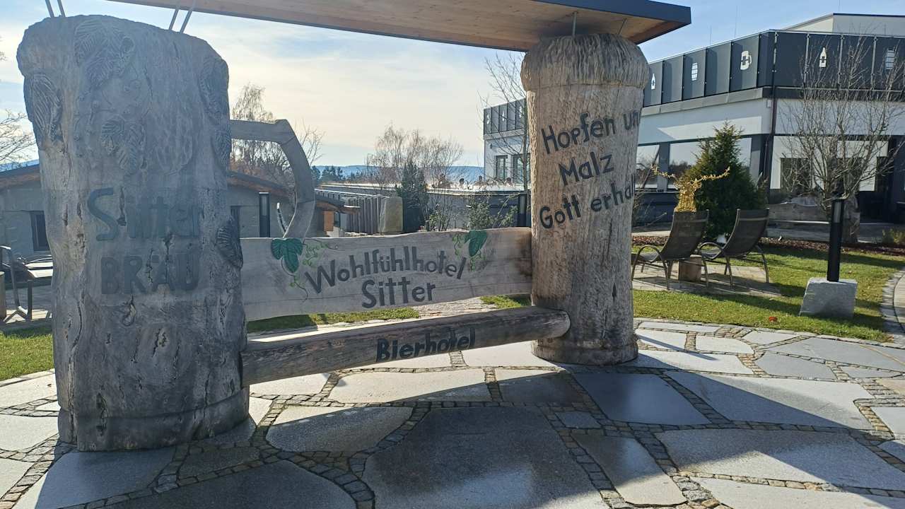 Außenansicht 1. Bier & Wohlfühlhotel Gut Riedelsbach