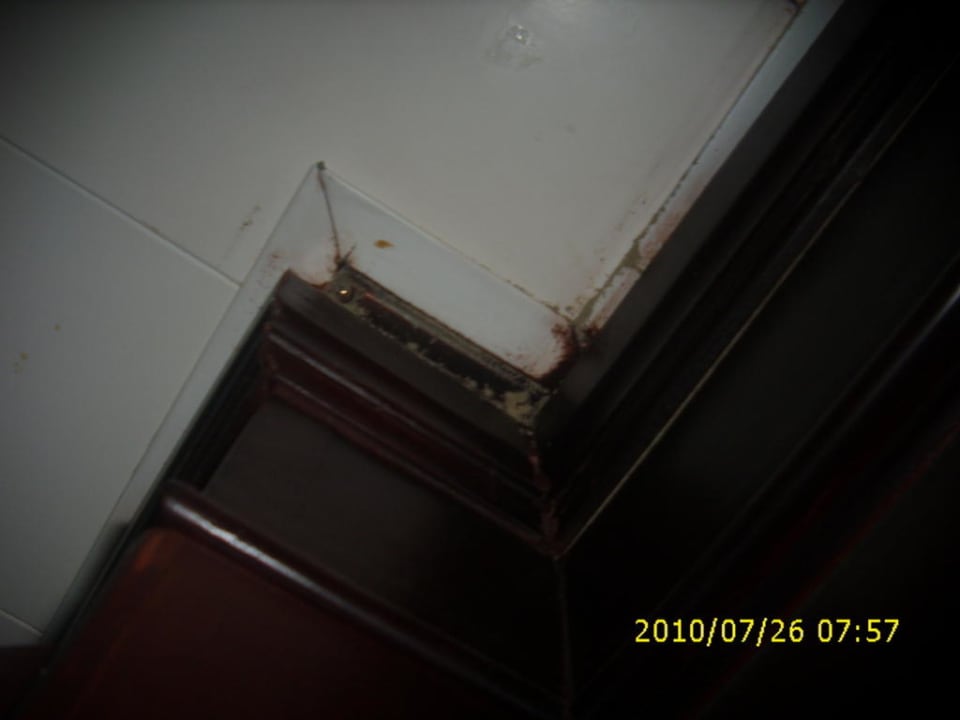 Schimmelige Decke Serenity Alpha Beach