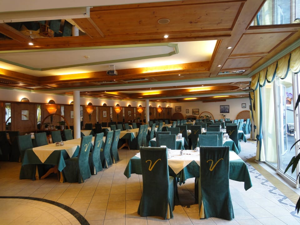 Speiseraum Wellnessresort Vier Jahreszeiten