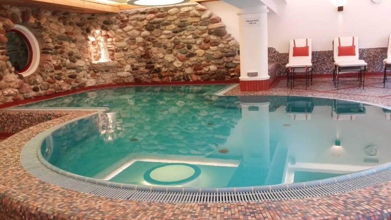 Indoorpool Hotel Der Löwe - Lebe frei