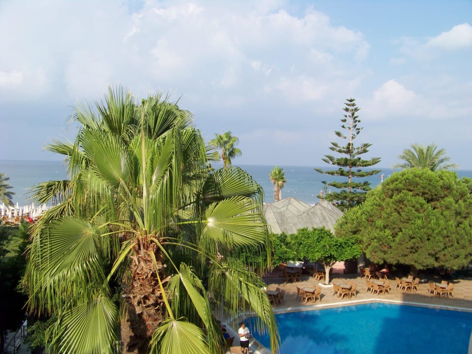 Blick vom Balkon Nerton Hotel - Erwachsenenhotel ab 16 Jahren