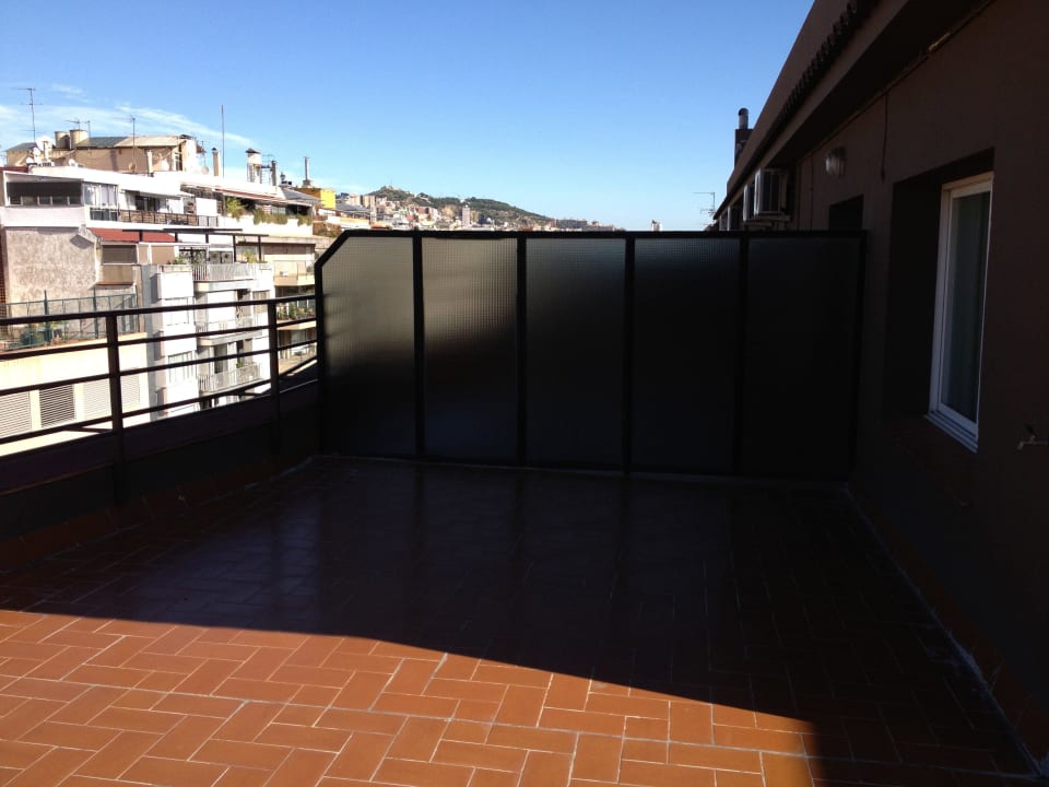 Dachterrasse Zimmer 721 Mercure Barcelona Condor