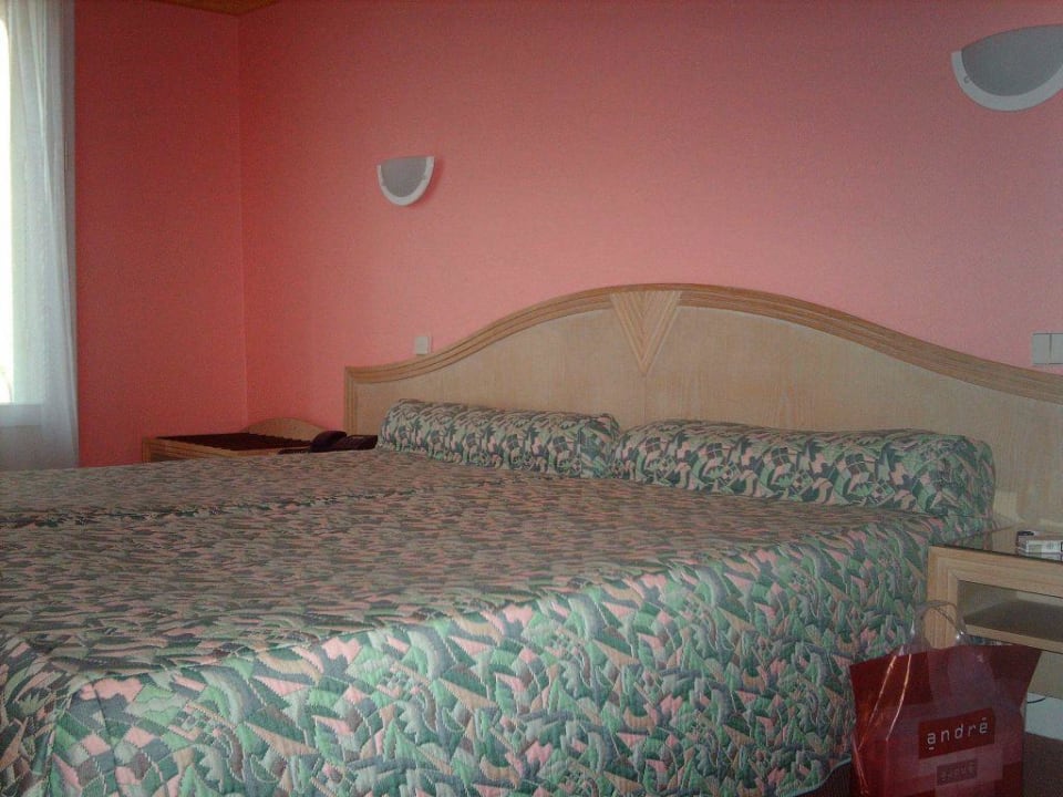 Zimmer Hotel Les Portes d'Or