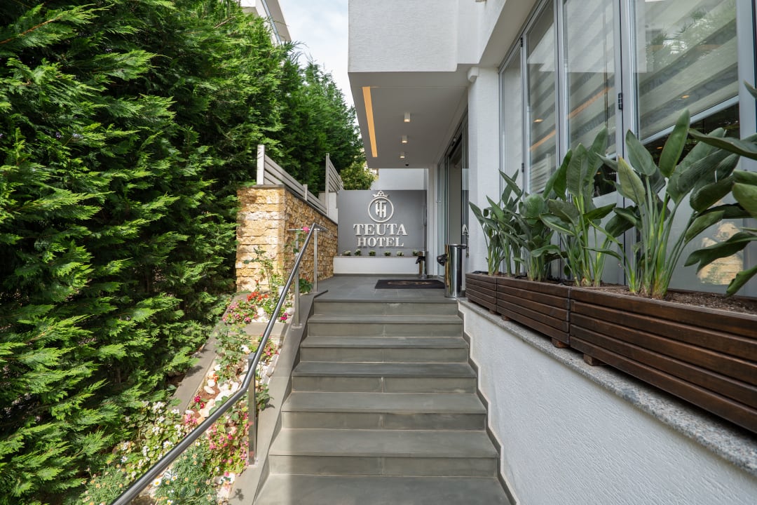 Sonstiges Hotel Teuta