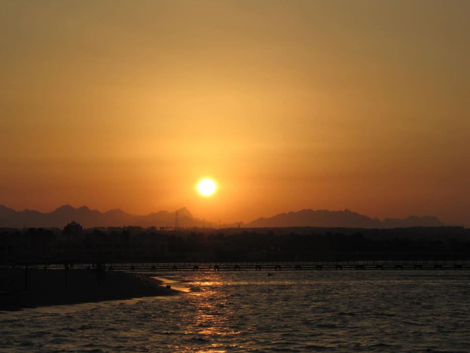 Sonnenuntergang am Strand Stella Beach Resort & Spa Makadi Bay