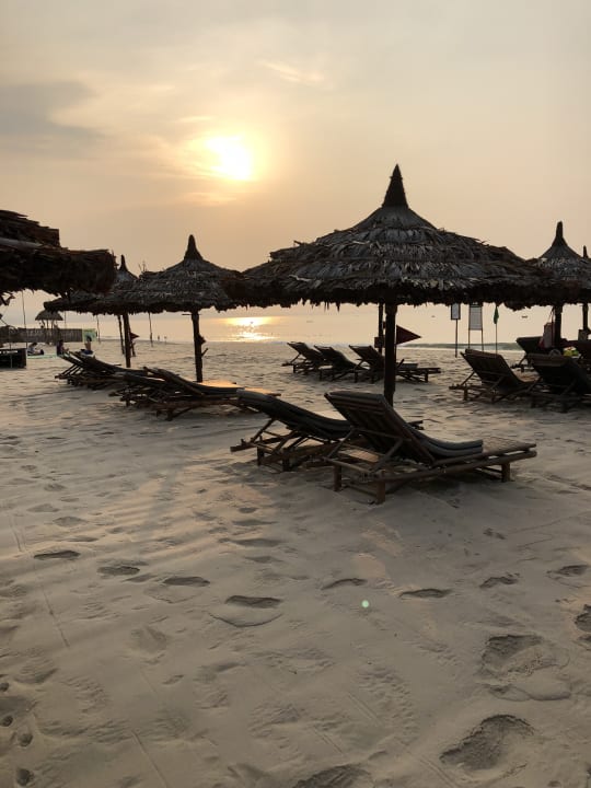 Strand Bamboo Village Beach Resort & Spa