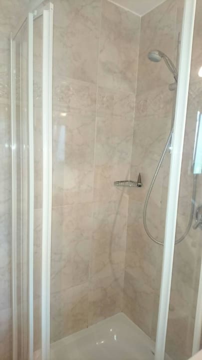 Dusche STROBLHOF Active Family SPA Resort