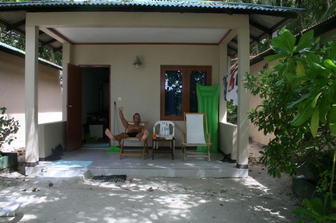 Bungalow von aussen Summer Island Maldives