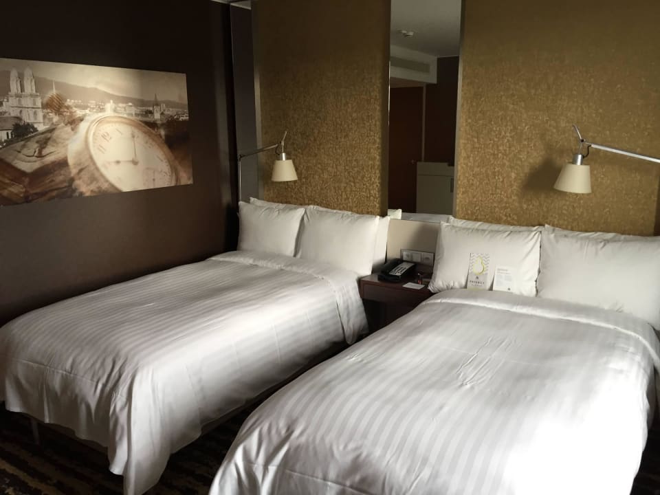 Wahlweise zusammen o. getrennte Einzelbett Zürich Marriott Hotel