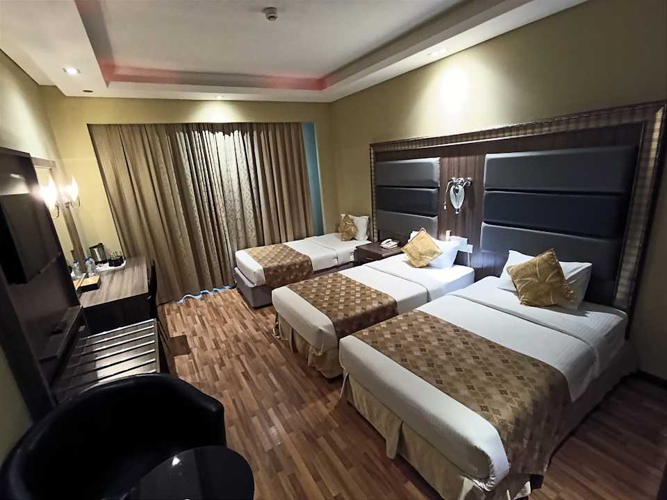 Zimmer Pearl Swiss Hotel