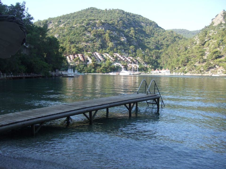 Bucht Hillside Beach Club