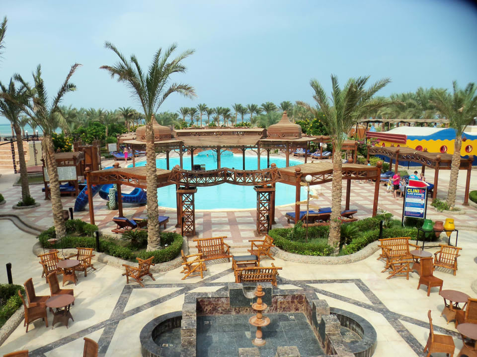 Central The pool Riviera Aqua Park Resort