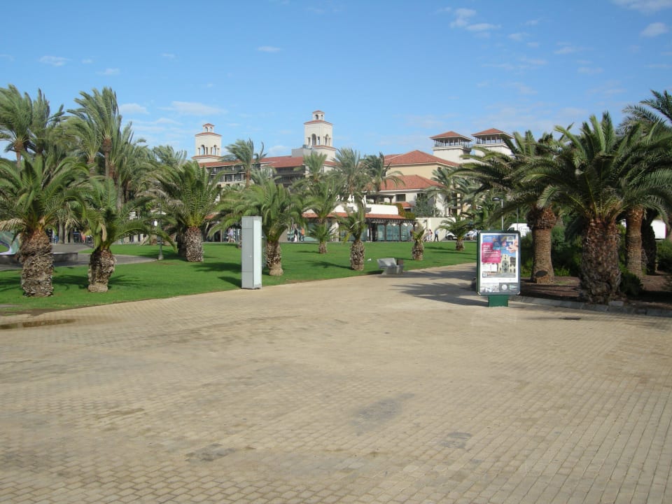 Blick von der Uferpromenade auf das Hotel Lopesan Costa Meloneras, Resort & Spa