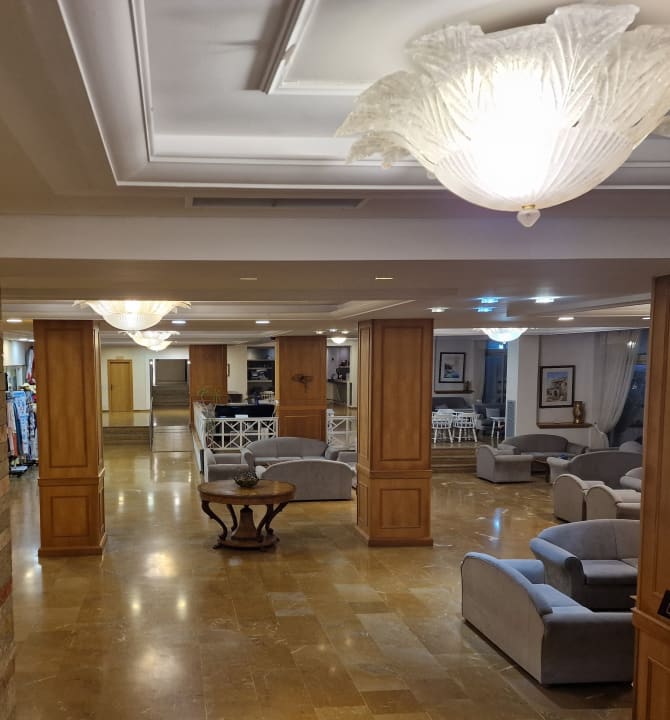 Lobby Elea Beach Hotel