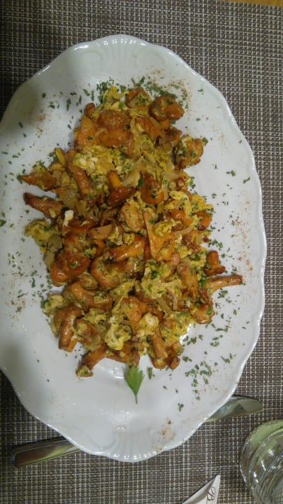 Schwammerl mit Ei Gasthof Pretalhof